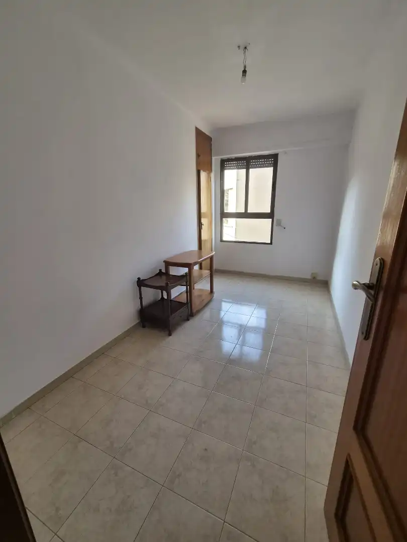 Schlafzimmer von Wohnung zum Verkauf in Castellón de la Plana / Castelló de la Plana mit Ofen und Balkon