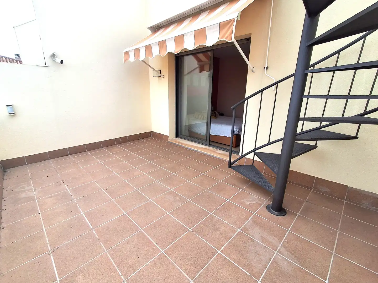 Terrassa de Casa adosada en venda en Mont-roig del Camp amb Aire condicionat, Jardí privat i Terrassa