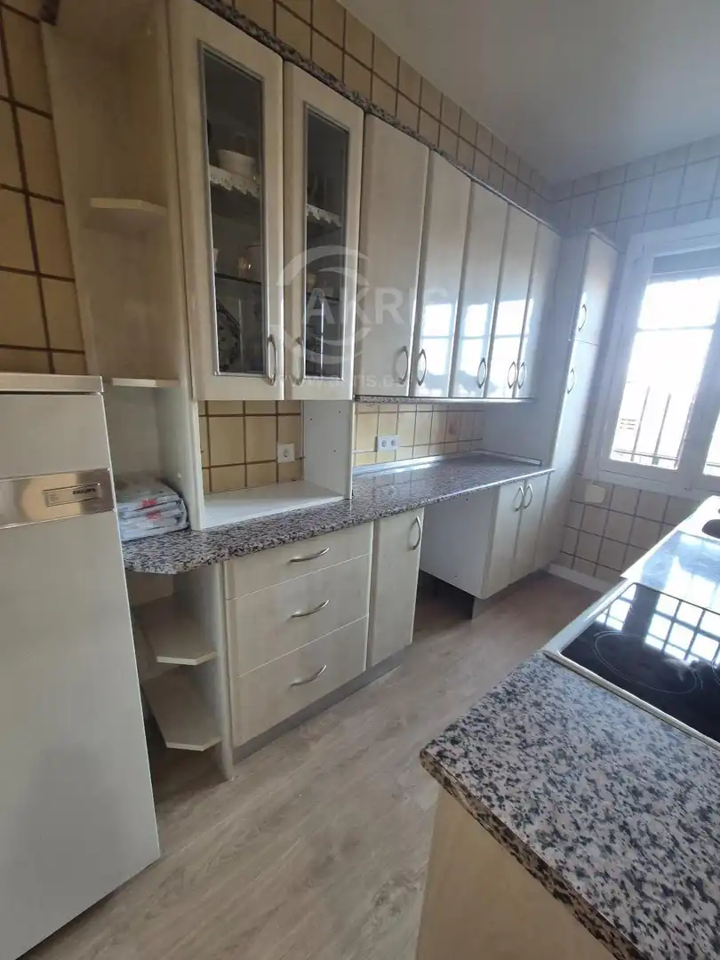 Wohnung zur Miete in Esteban Illan, Casco Histórico