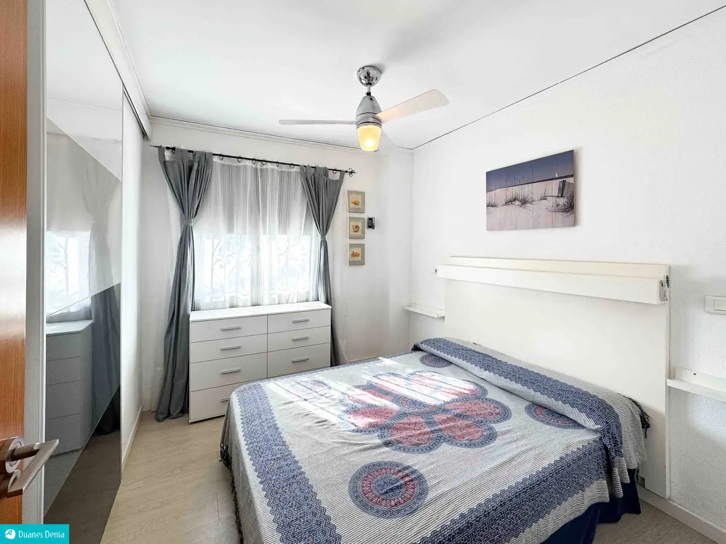 Dormitori de Casa adosada en venda en Dénia amb Aire condicionat, Jardí privat i Terrassa