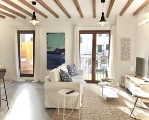 Sala d'estar de Apartament de lloguer en  Palma de Mallorca amb Aire condicionat i Balcó