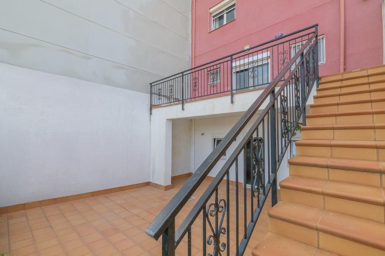 Planta baja for sale in Manresa  with Heating, Terrace and Storage room