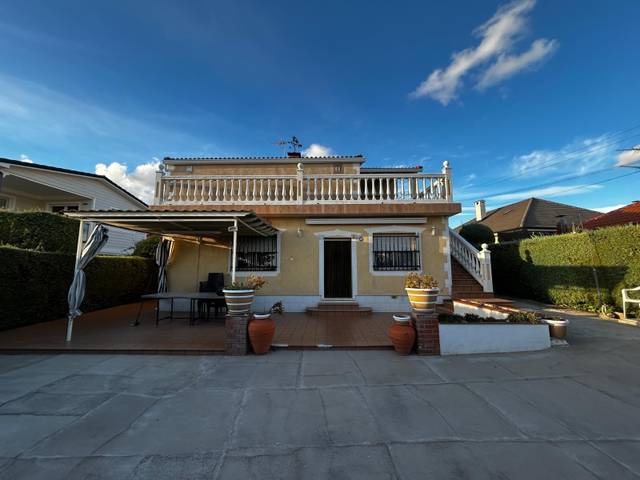 Casa-chalet en Venta en Santorcaz