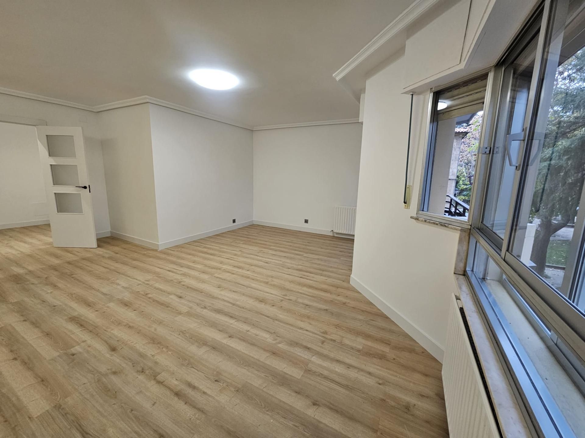 Piso de alquiler en Salesas, Chinchibarra - Capuchinos