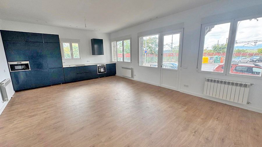 Living room of Flat to rent in Torrelodones  with Heating, Parquet flooring and Oven
