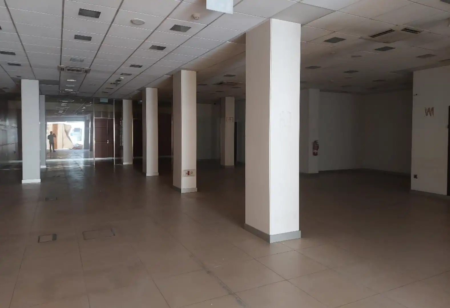 Local comercial de lloguer a C/ Granada, imagen 2