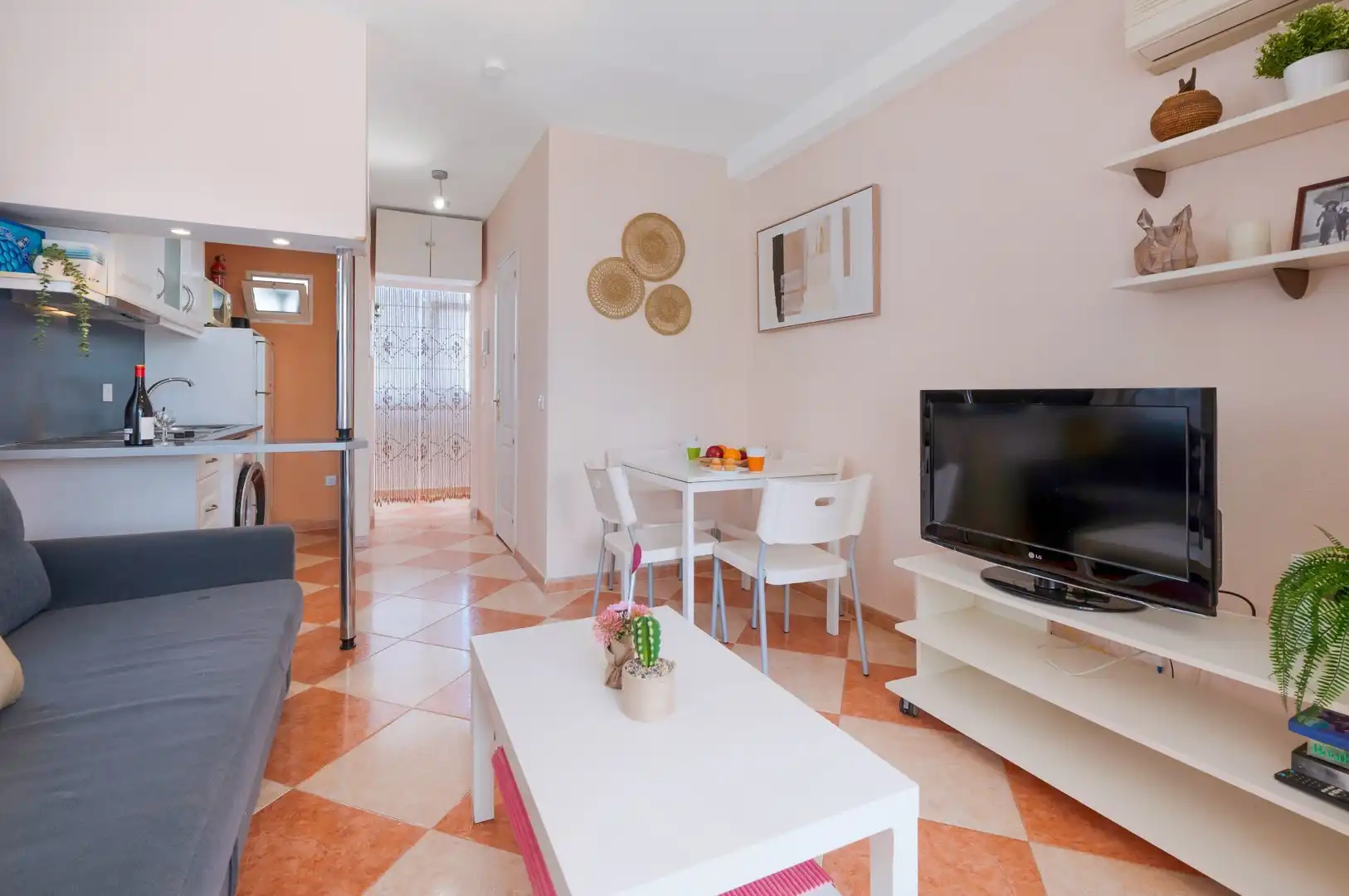 Living room of Apartments for rent in Benalmádena  with Air Conditioner, Heating and Furnished