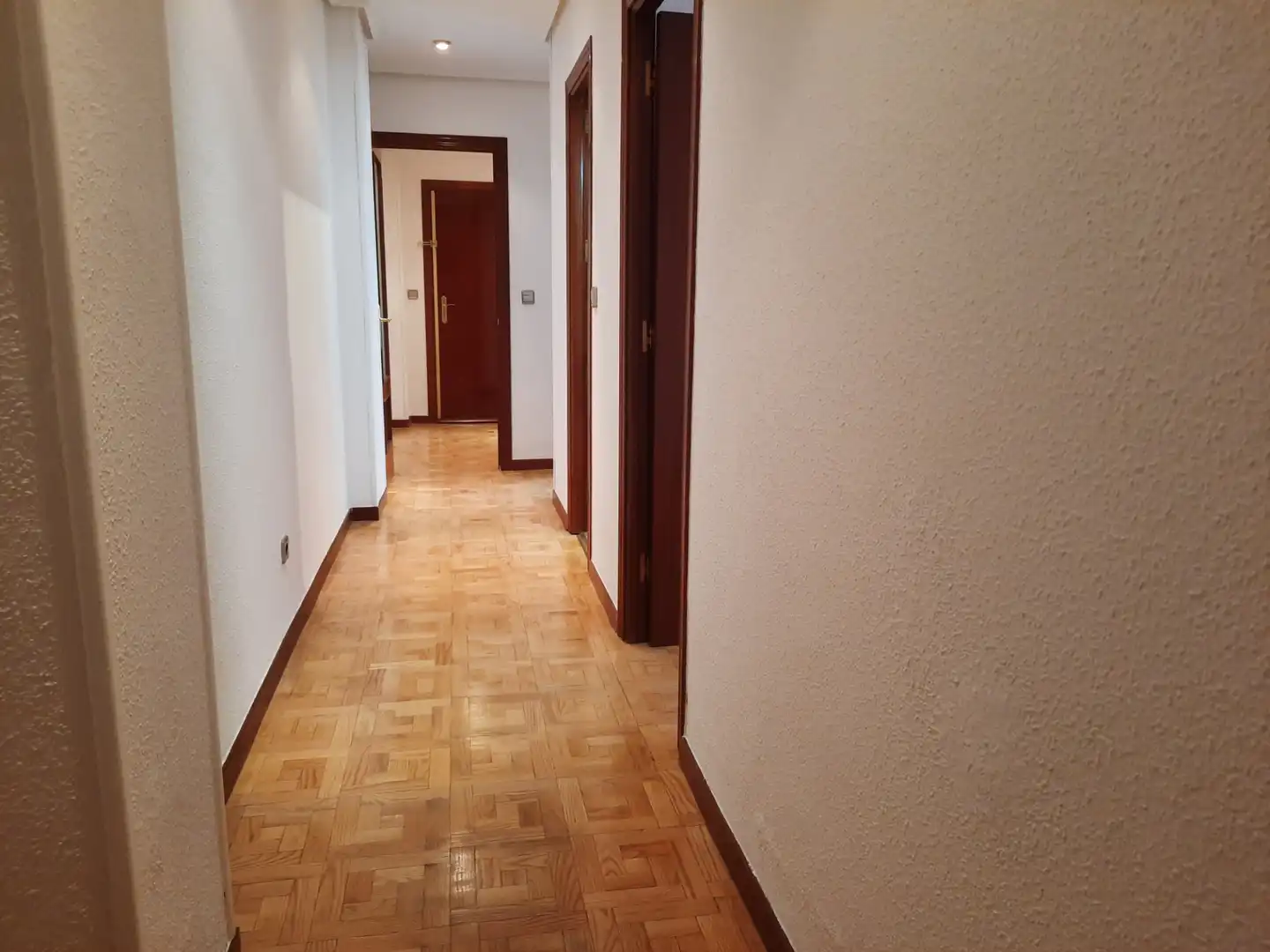 Wohnung zur Miete in Madrid mit Klimaanlage, Heizung und Parkett
