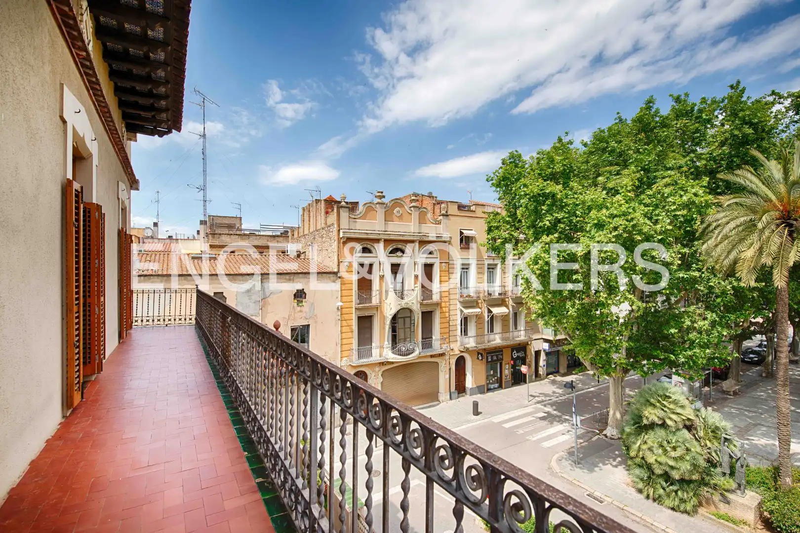 Vista exterior de Piso en venta en Figueres con Calefacción y Balcón