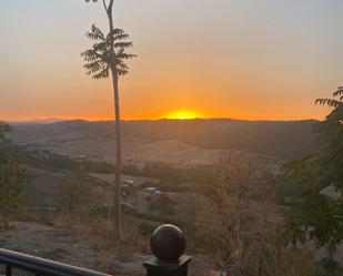 Vista exterior de Casa o xalet en venda en Alcalá de los Gazules amb Calefacció, Terrassa i Traster