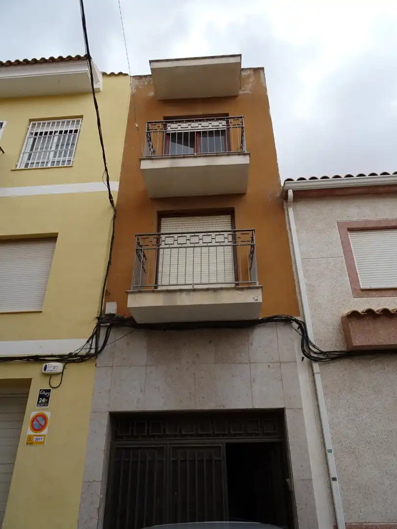 Casa con terraza en venta en Hondón de las Nieves / El Fondó de les Neus, imagen 2