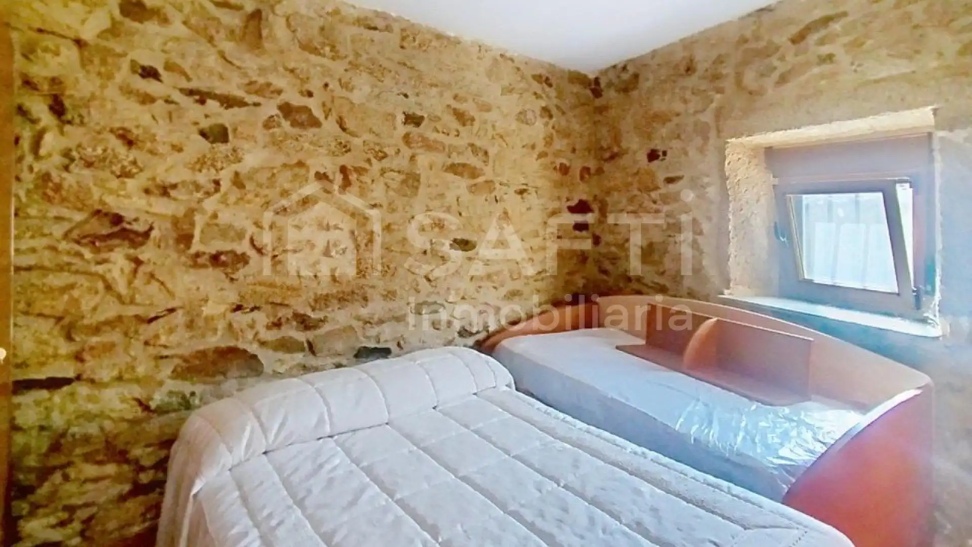 Habitación de Finca rústica en venta en Bermellar