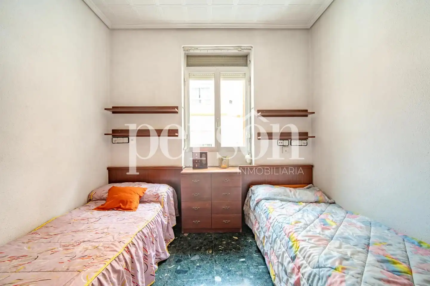 Habitación de Piso en venta en Valencia con Aire acondicionado, Terraza y Amueblado