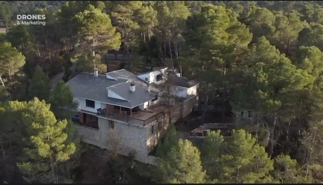 Vista exterior de Casa o xalet en venda en Alcoy / Alcoi amb Calefacció, Jardí privat i Terrassa
