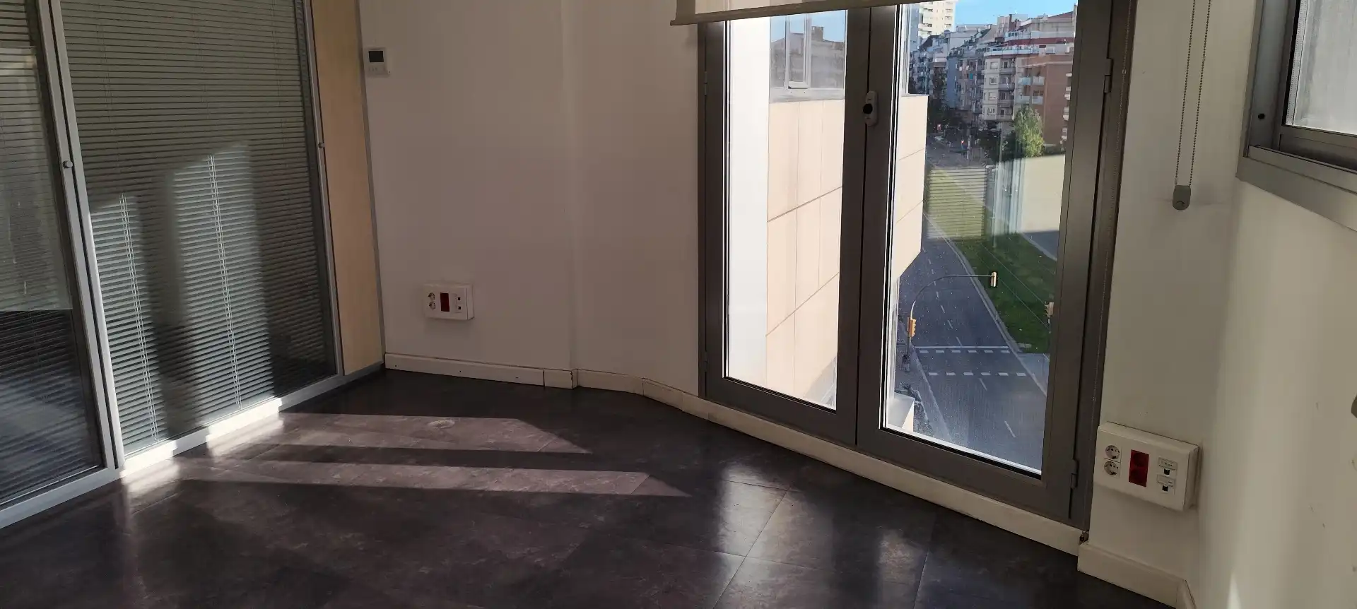 Oficina amb ascensor de lloguer a Avinguda de Cornellà, imagen 5