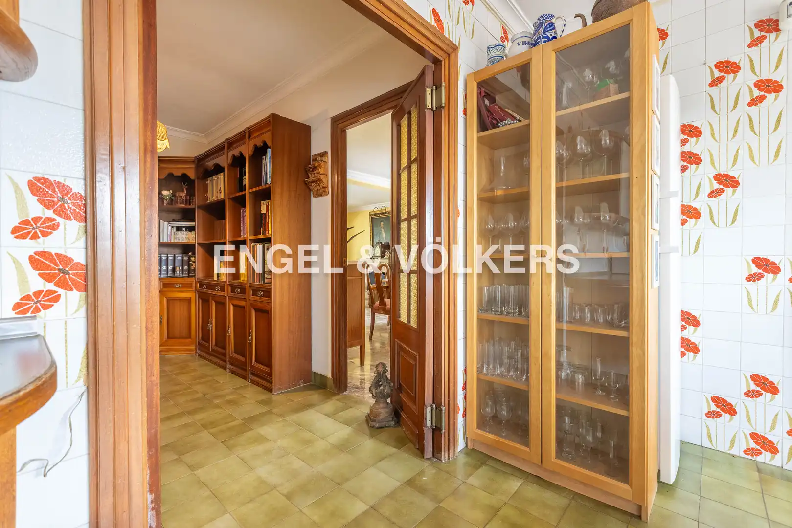 Casa rústica amb terrassa en venda a Sanlúcar la Mayor, imagen 6