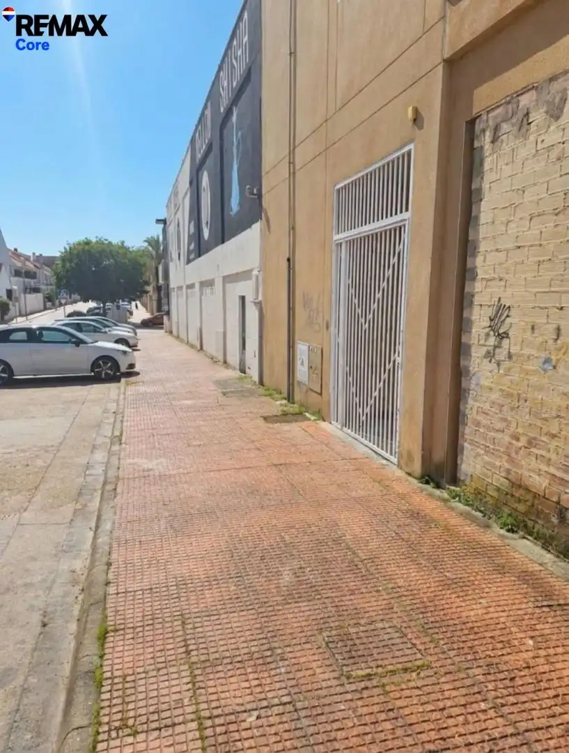 Exterior view of Commercial properties for sale in Avenida Elvas