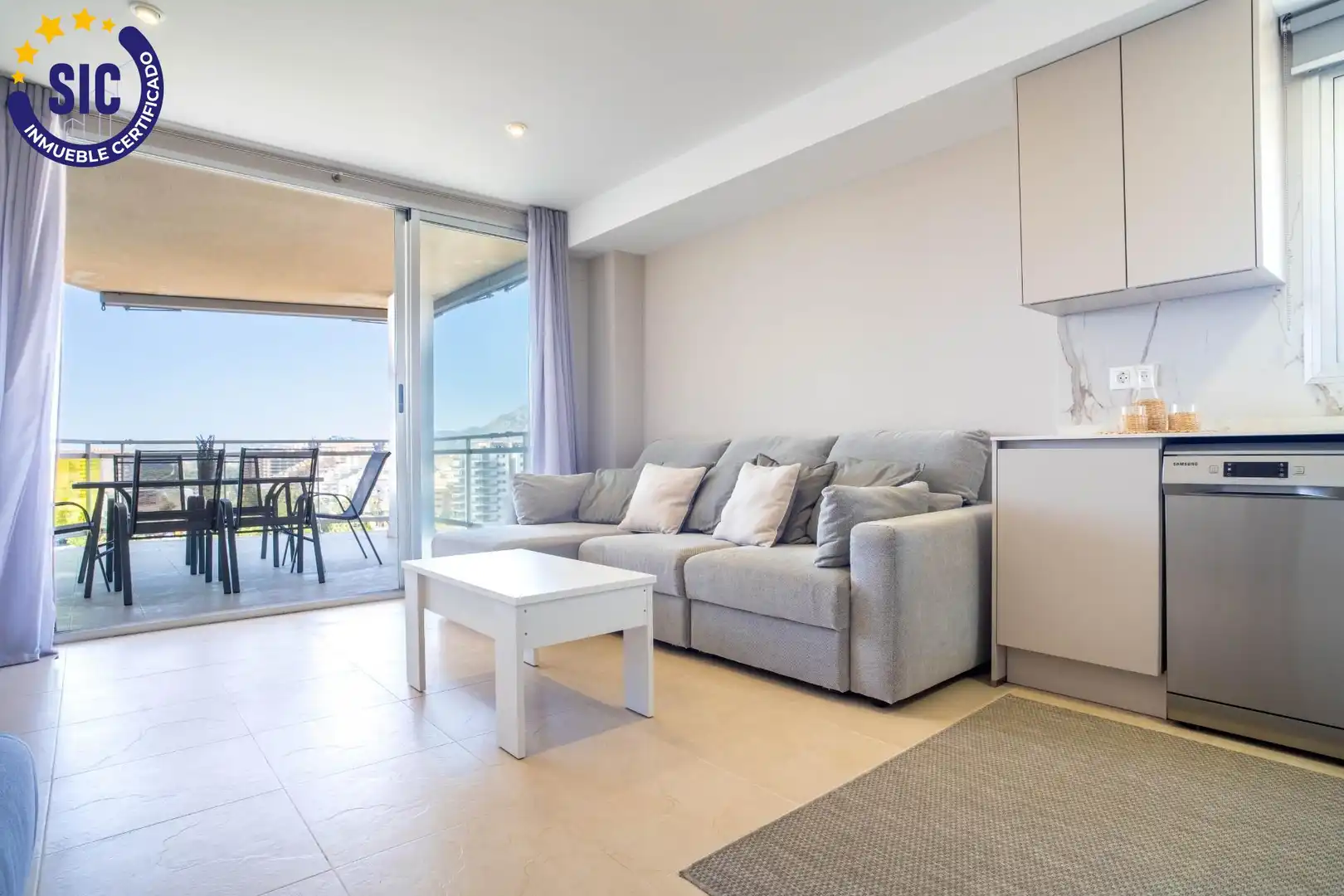Sala d'estar de Apartament en venda en Oropesa del Mar / Orpesa amb Aire condicionat, Jardí privat i Terrassa