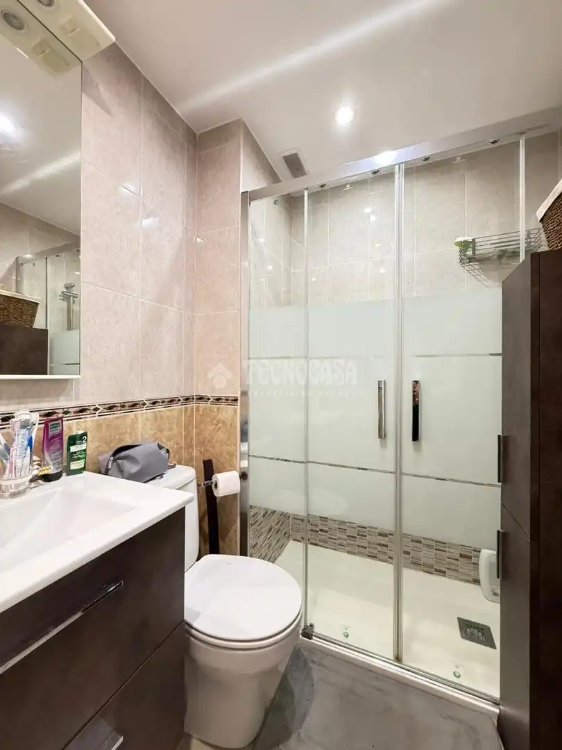 Baño de Casa adosada en venta en Móstoles con Calefacción y Jardín privado