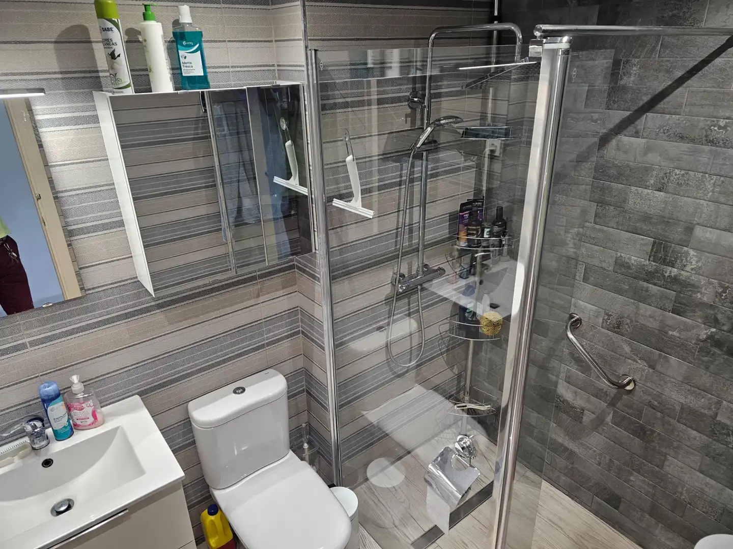 Badezimmer von Wohnungen zum Verkauf in Mijas mit Klimaanlage, Terrasse und Möbliert