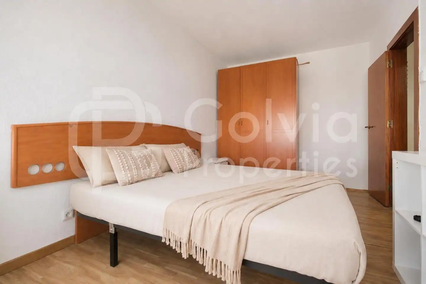 Bedroom of Flat for sale in L'Hospitalet de Llobregat  with Parquet flooring and Balcony