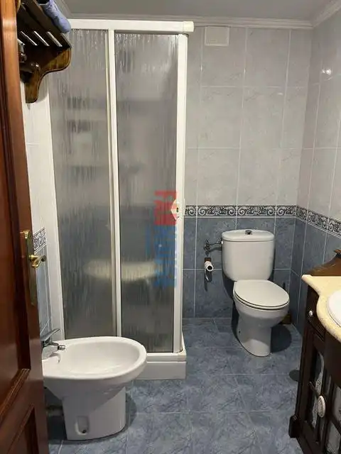 Bathroom of Flat for sale in Gijón   with Heating and Storage room