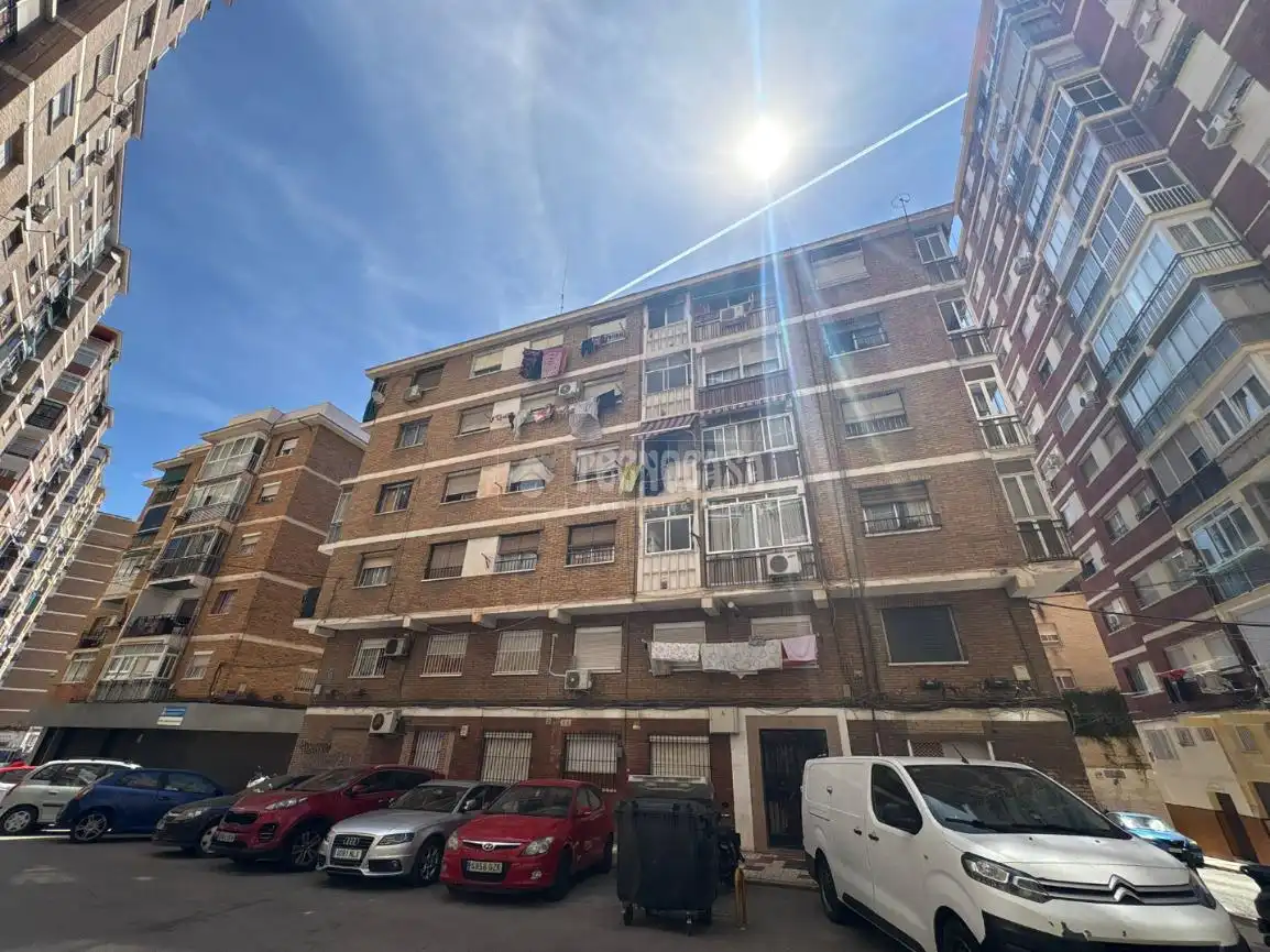 Vista exterior de Piso en venta en Málaga