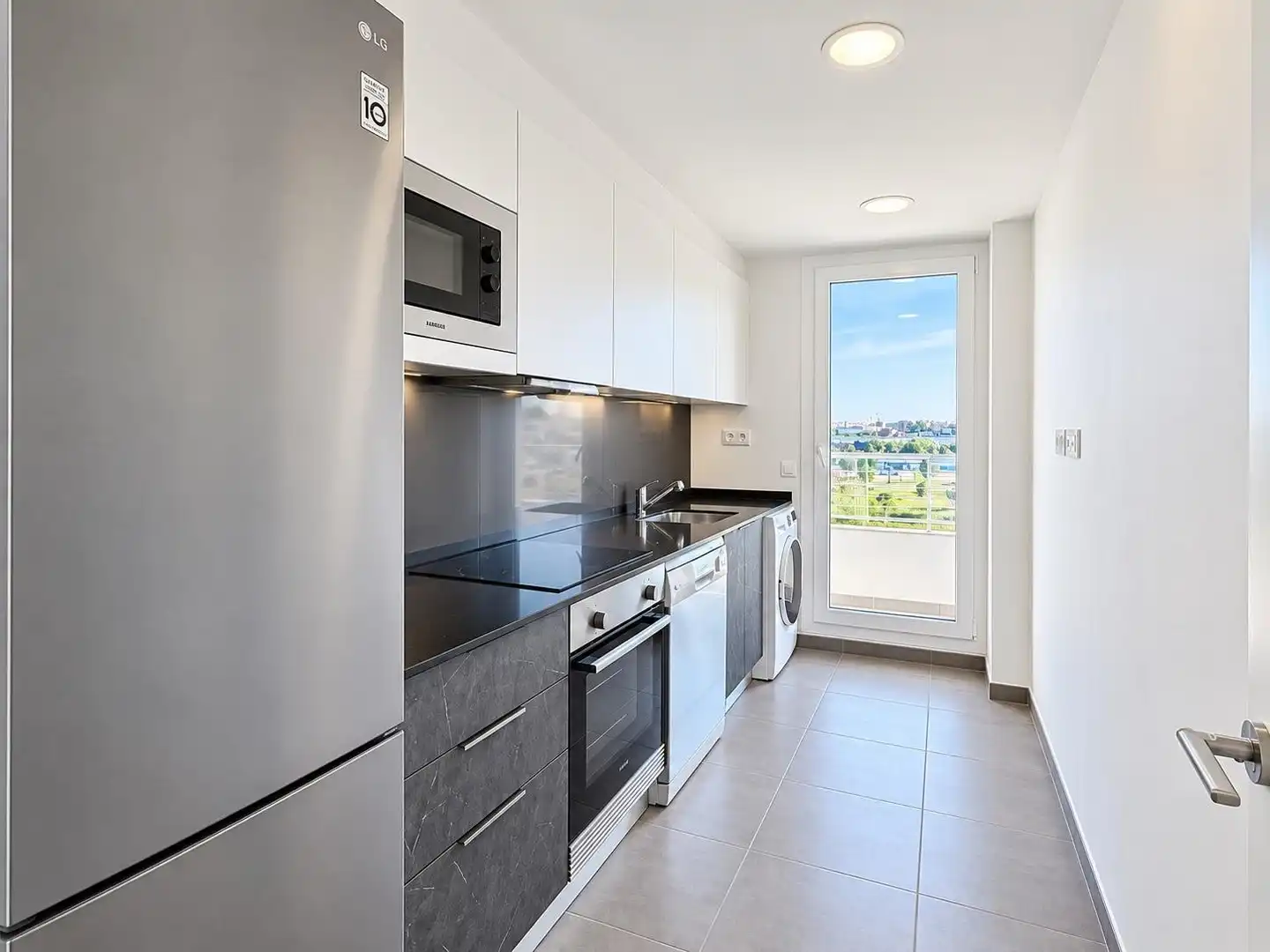 Küche von Wohnung zur Miete in Valencia mit Terrasse und Abstellraum