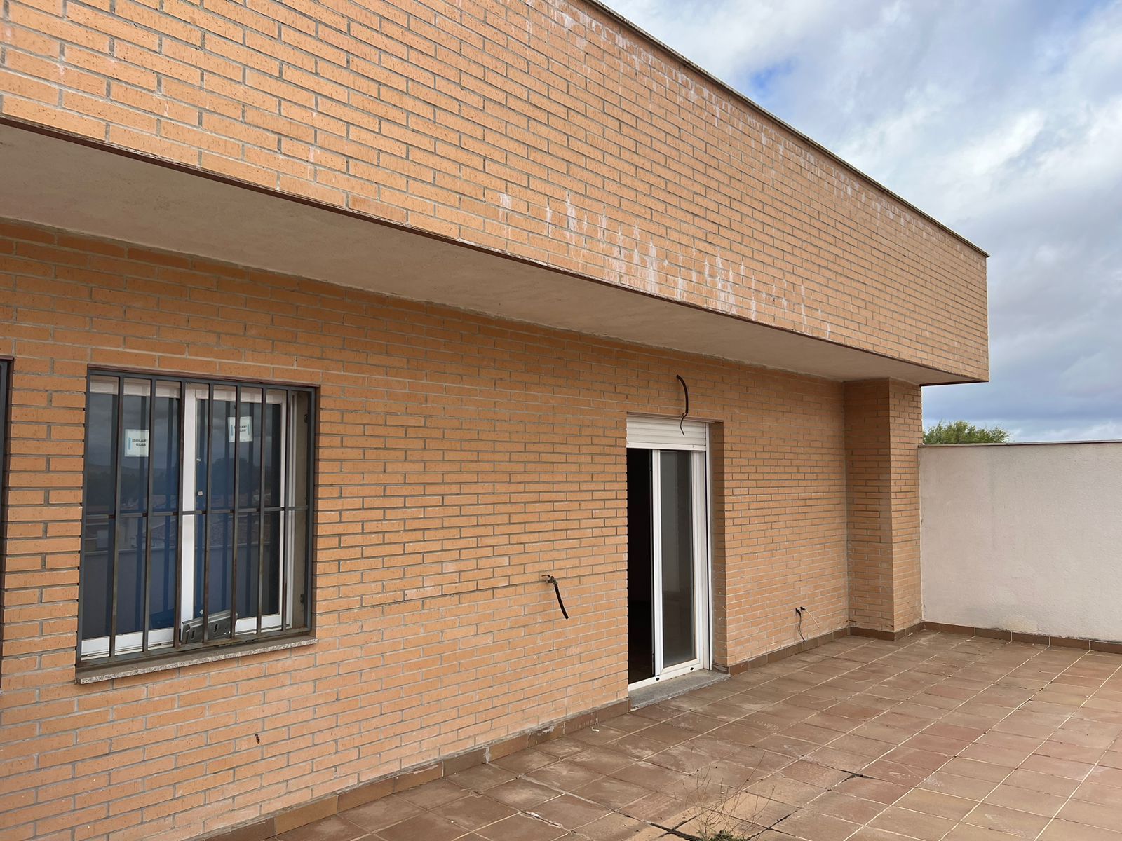 Exterior view of Duplex for sale in Argamasilla de Calatrava  with Terrace
