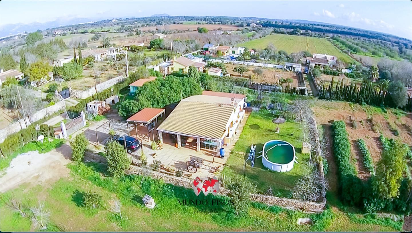 Exterior view of Country house for sale in Sencelles  with Air Conditioner, Private garden and Storage room