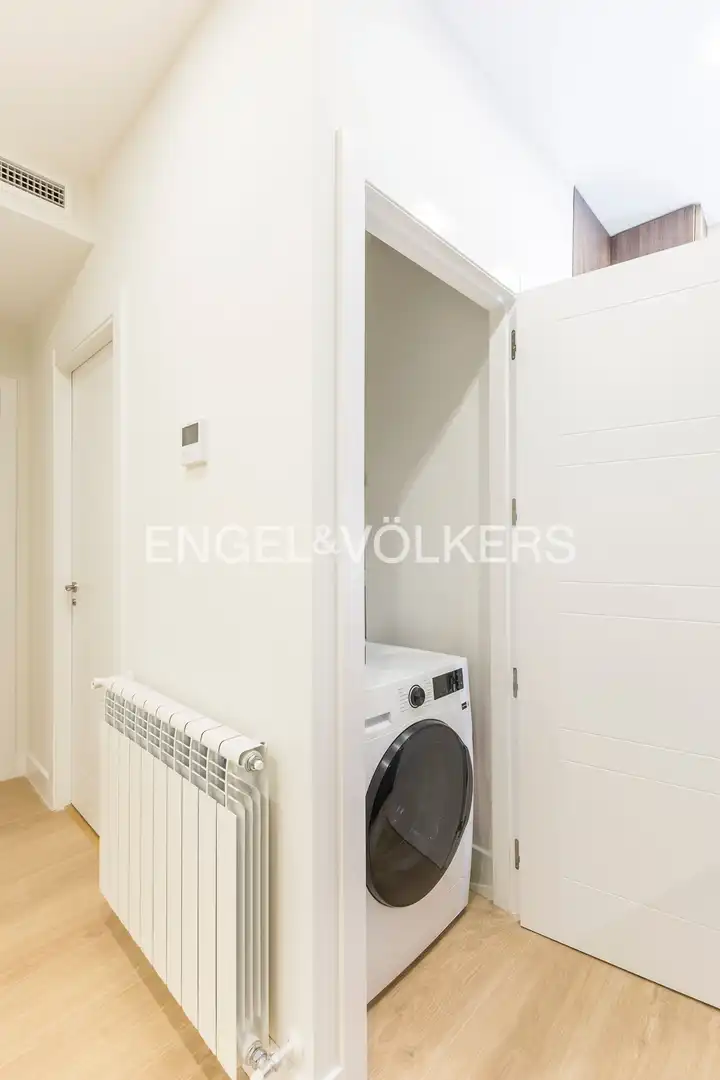 Wohnung zum Verkauf in Madrid mit Klimaanlage und Heizung