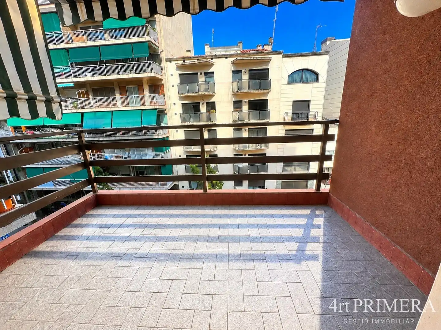Terrasse von Wohnung zum Verkauf in Granollers mit Heizung, Parkett und Ofen
