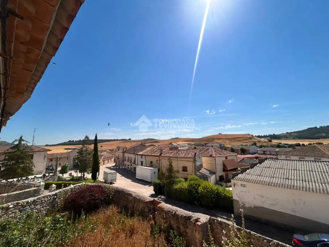 Vista exterior de Finca rústica en venta en Alba de Cerrato con Balcón