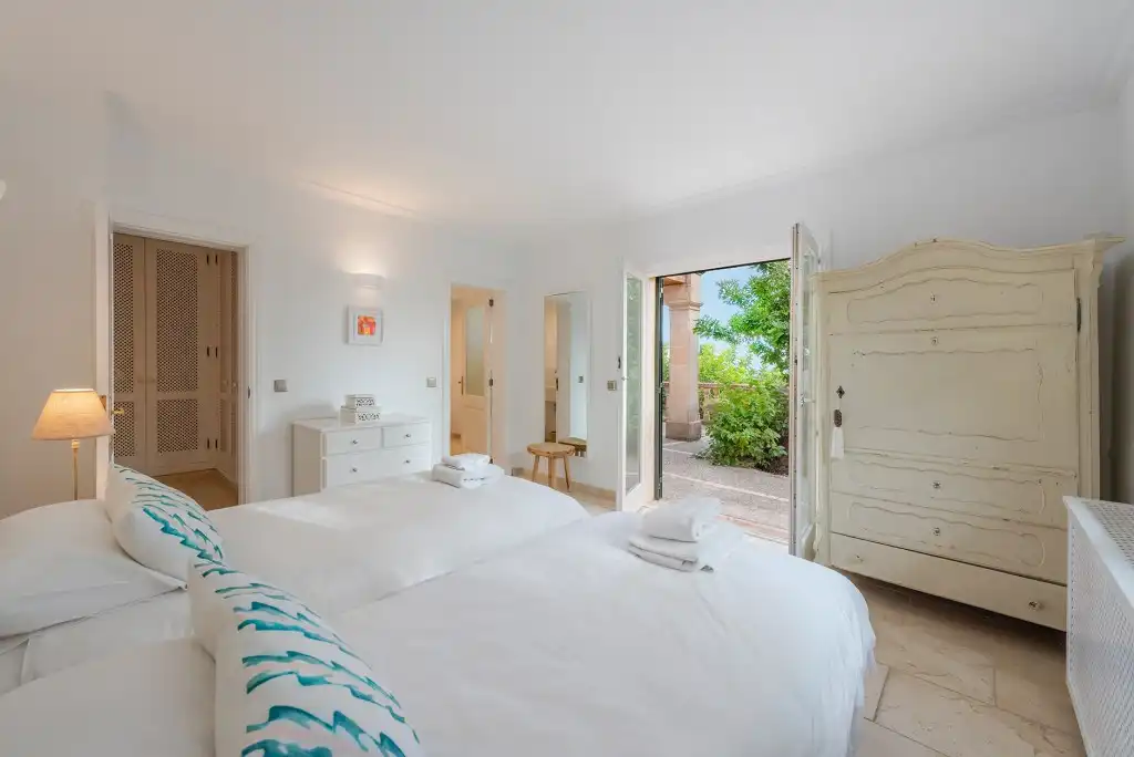 Schlafzimmer von Haus oder Chalet zum Verkauf in Pollença mit Klimaanlage, Heizung und Privatgarten