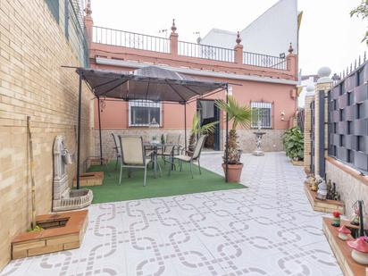 Terrassa de Casa adosada en venda en Salteras amb Aire condicionat, Calefacció i Terrassa