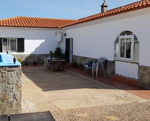 Exterior view of House or chalet for sale in Badajoz Capital  with Swimming Pool