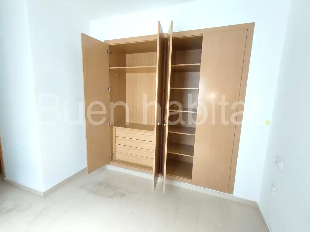 Schlafzimmer von Wohnung zum Verkauf in Foios