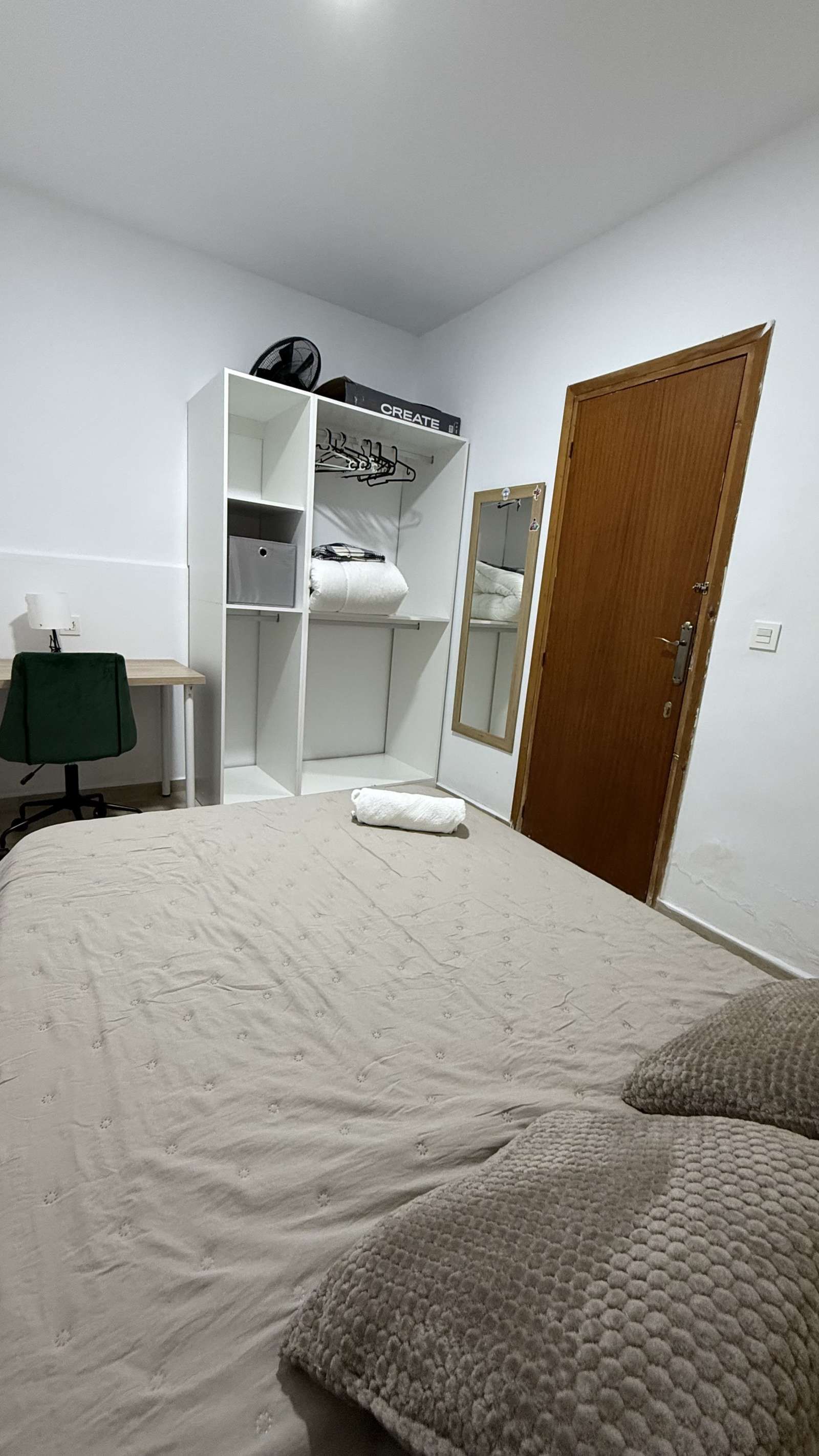 Habitación de Piso para compartir en  Murcia Capital con Aire acondicionado y Terraza