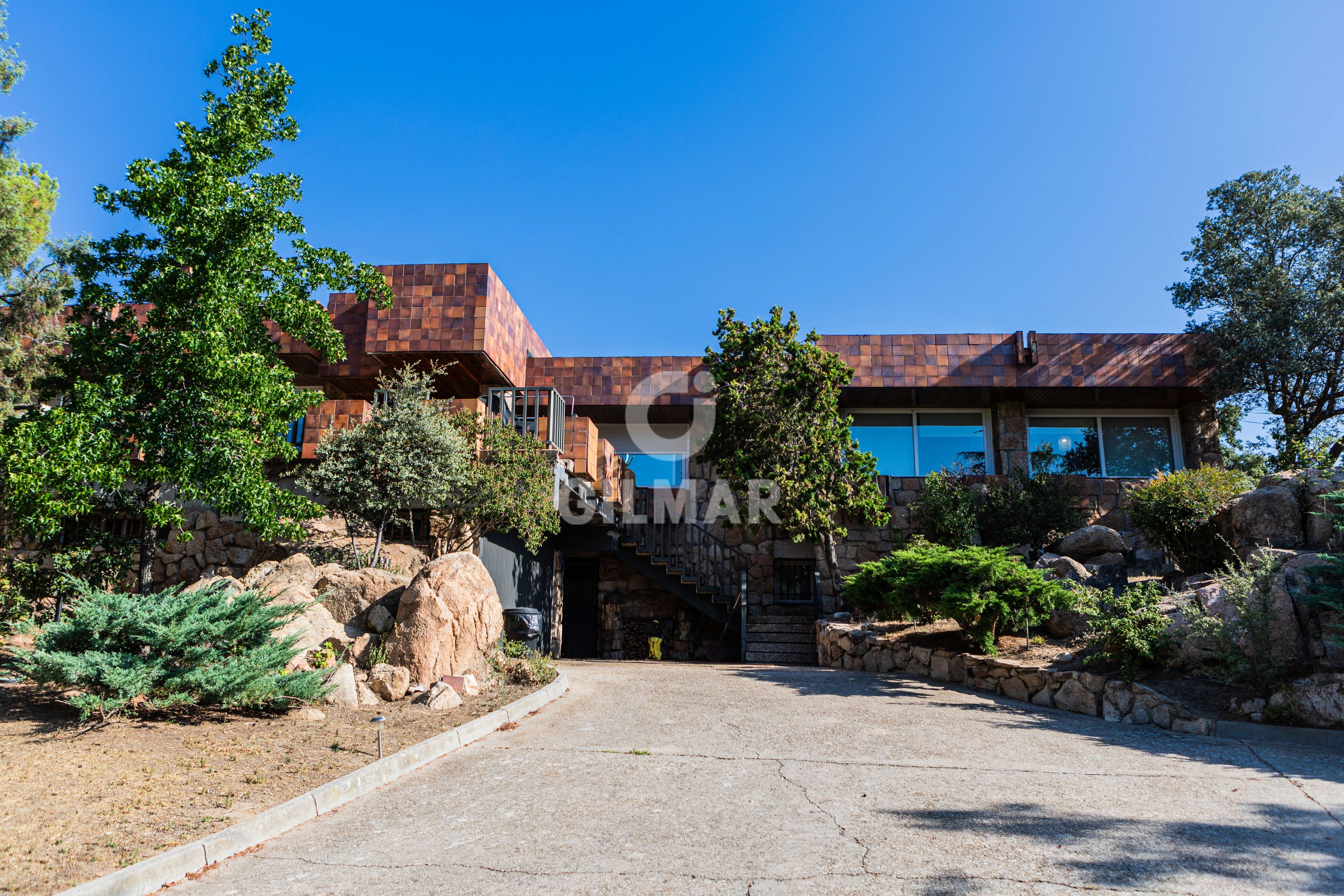 Vista exterior de Casa o xalet en venda en Galapagar amb Calefacció, Jardí privat i Piscina