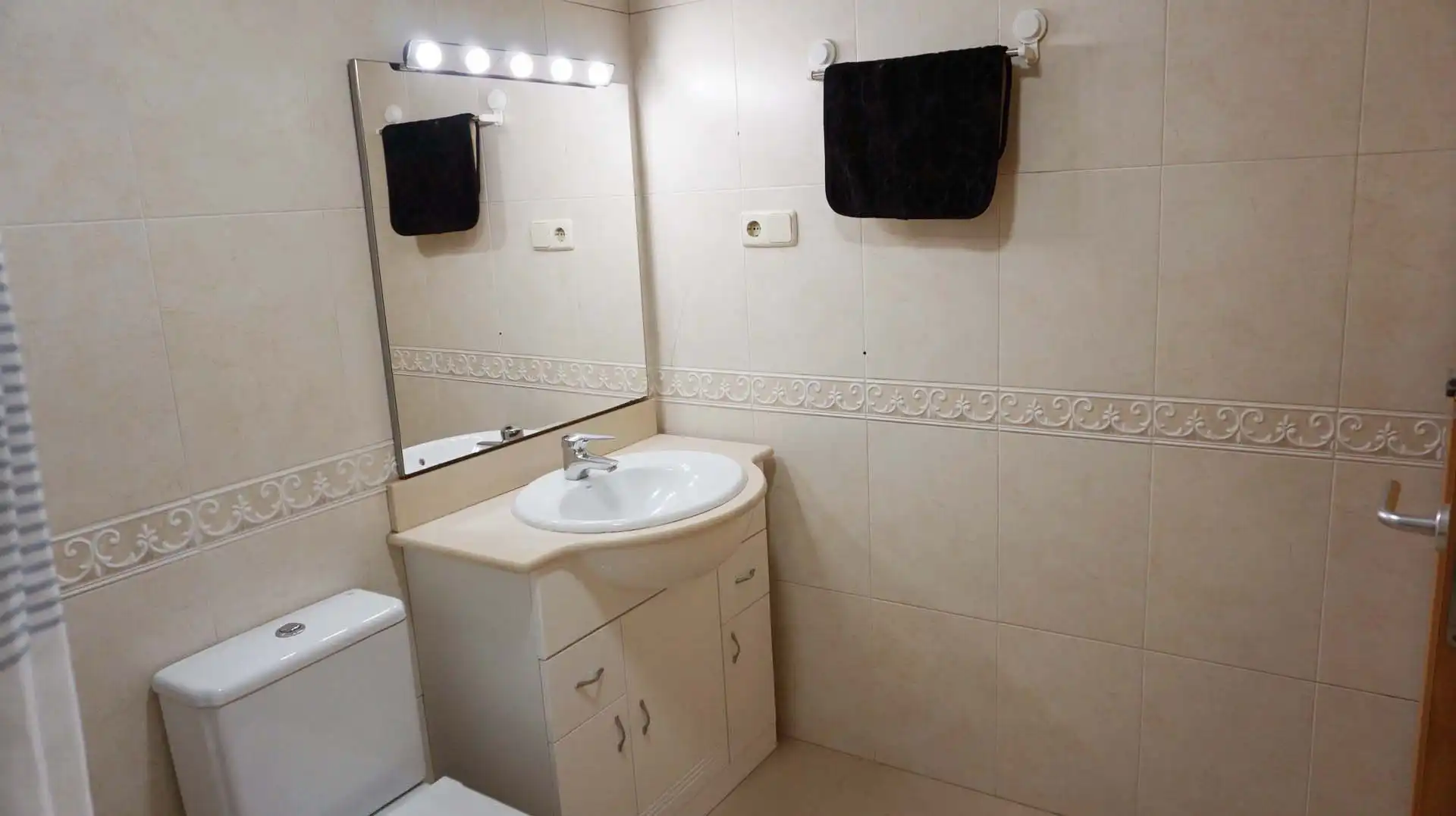 Bathroom of Ground floor for sale in Lloret de Mar  with Air Conditioner, Heating and Terrace