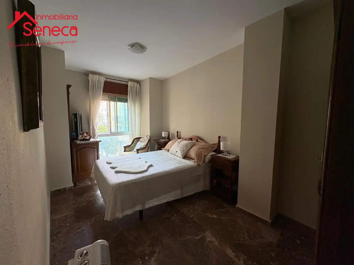 Habitación de Piso en venta en Córdoba con Calefacción