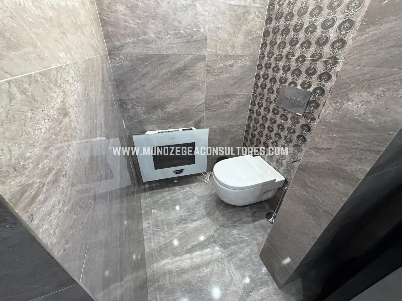 Bathroom of Houses for rent in Lucena  with Air Conditioner and Terrace