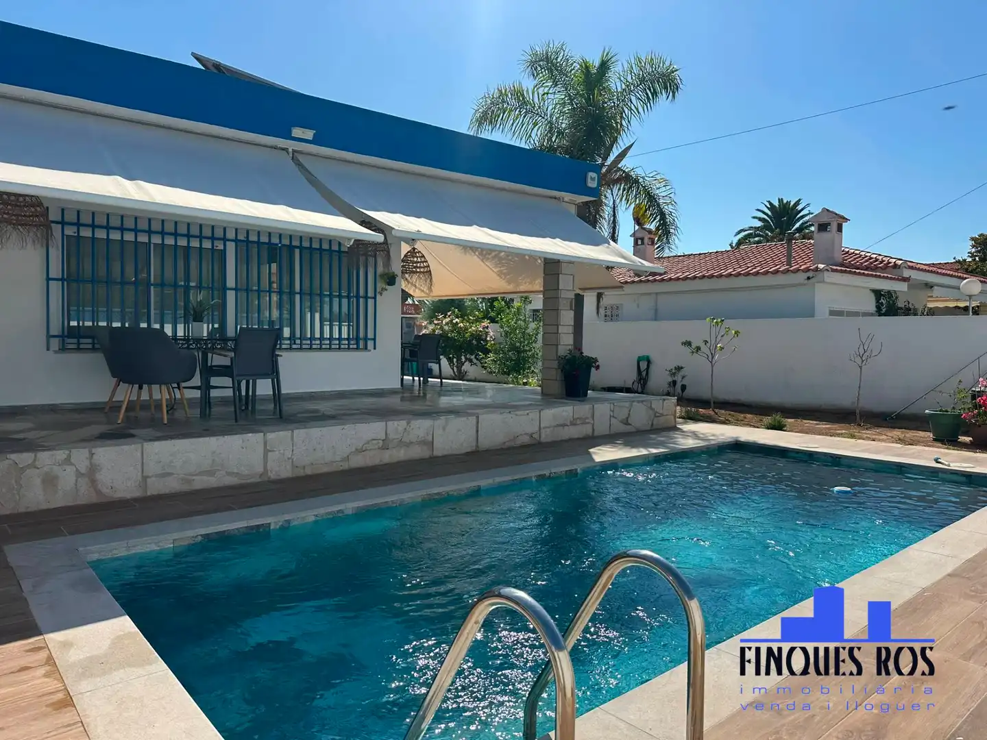 Piscina de Casa o chalet en venta en Vinaròs con Aire acondicionado, Calefacción y Jardín privado