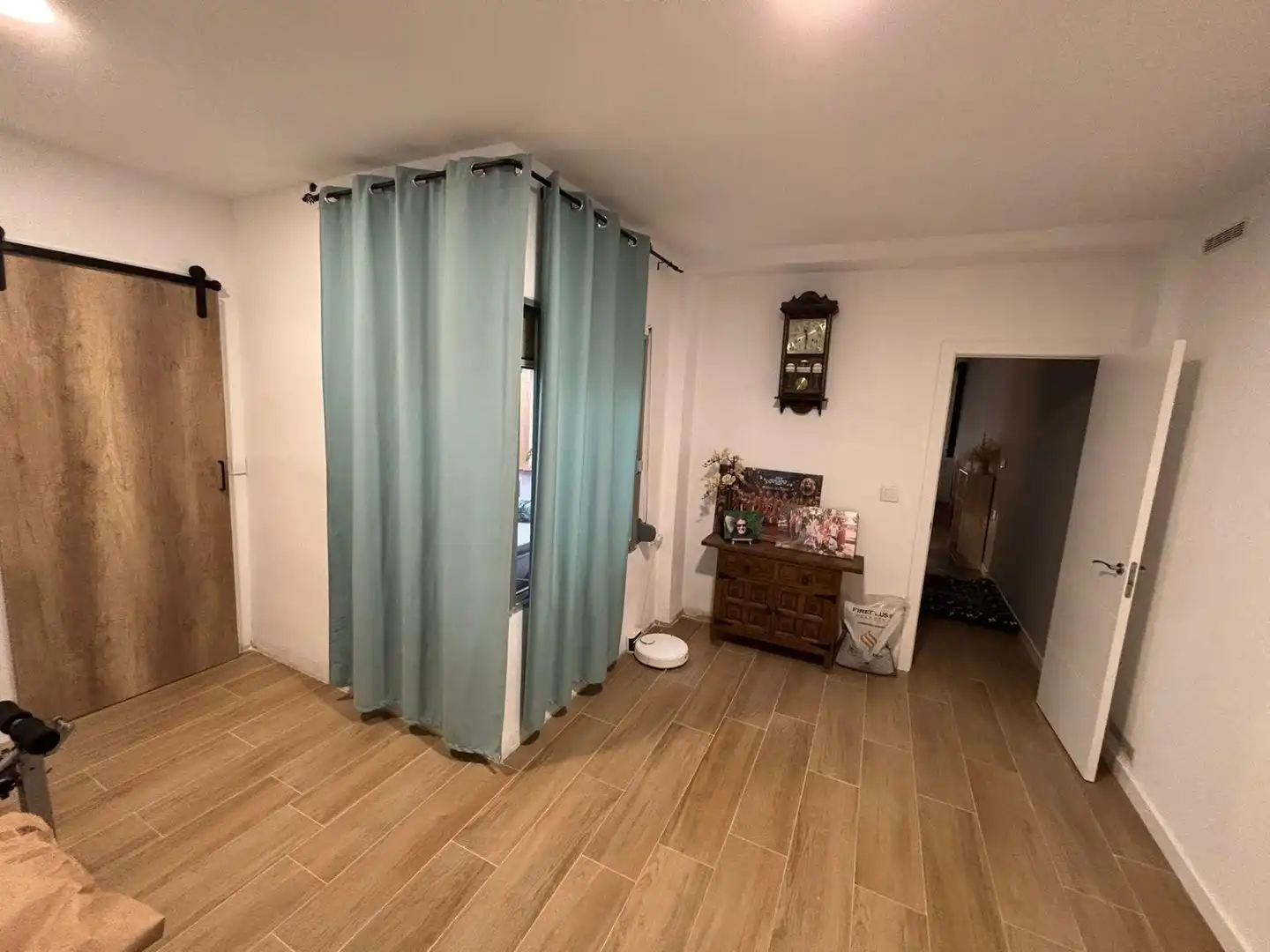 Schlafzimmer von Einfamilien-Reihenhaus zum Verkauf in Cocentaina mit Klimaanlage und Heizung