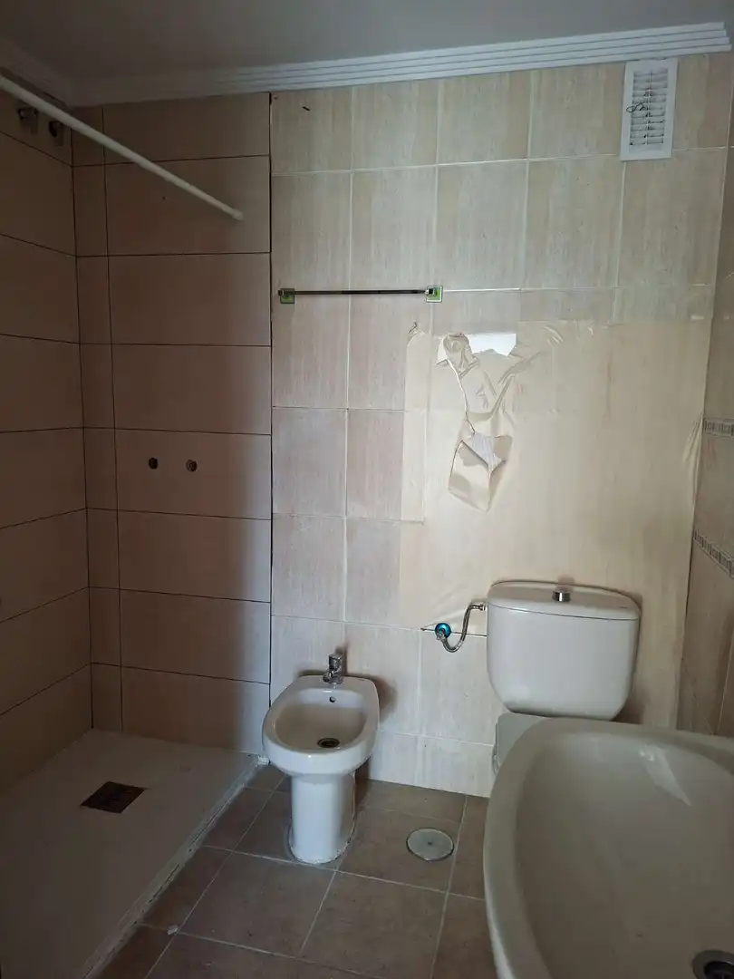Bathroom of Flat for sale in Málaga  with Terrace and Swimming Pool