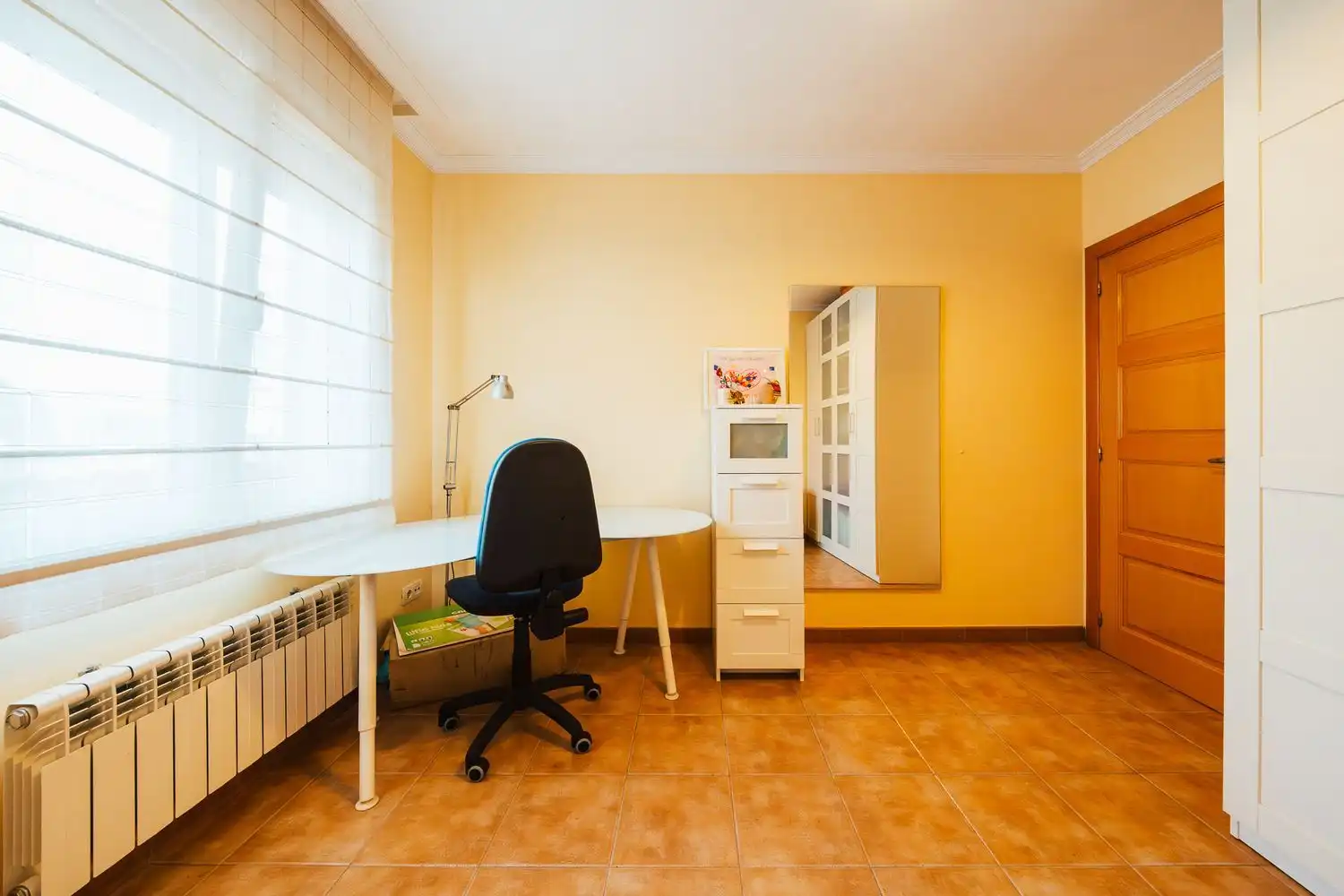 Schlafzimmer von Country house zum Verkauf in Muskiz mit Privatgarten, Terrasse und Balkon