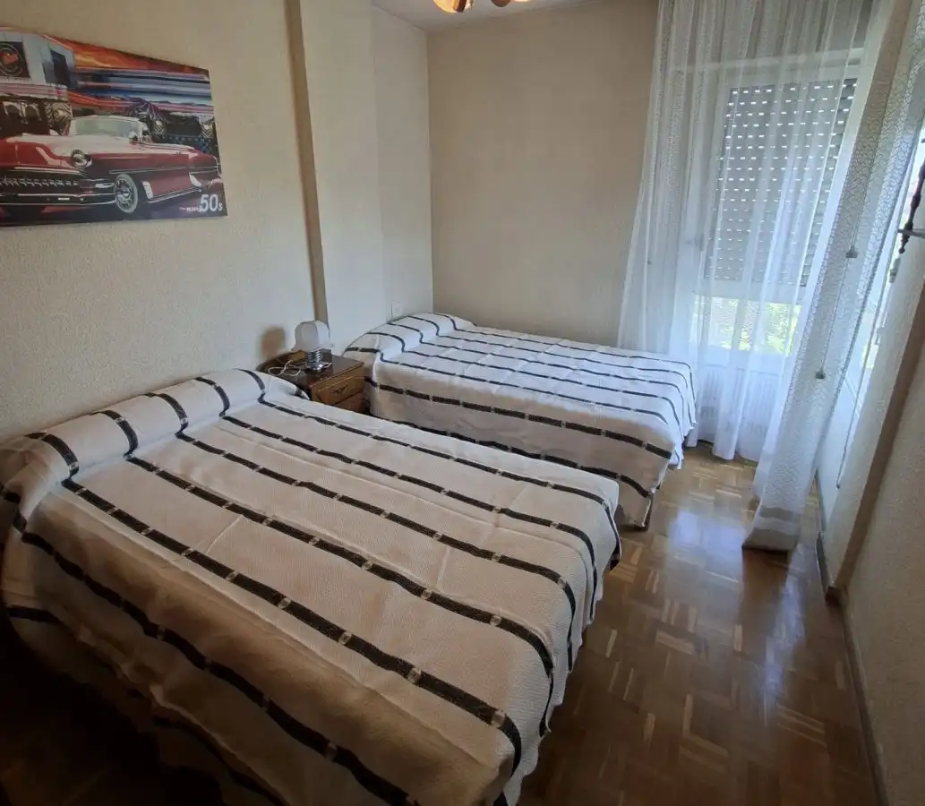 Habitación de Piso en venta en Vitoria - Gasteiz con Calefacción, Parquet y Terraza