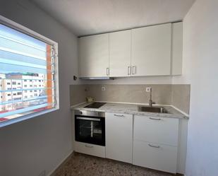 Cuina de Pis de lloguer en Cartagena amb Terrassa i Moblat