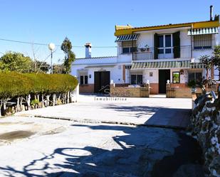Vista exterior de Finca rústica en venda en Villarrasa amb Calefacció, Jardí privat i Terrassa