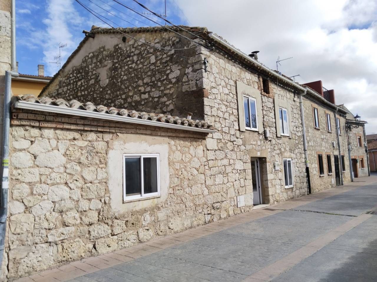 Exterior view of House or chalet for sale in Villagonzalo Pedernales  with Furnished